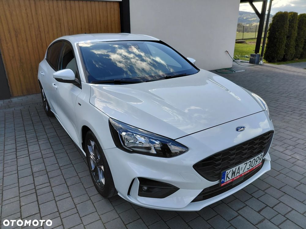 Ford Focus 1.0 EcoBoost Start-Stopp-System ST-LINE STYLE - 2