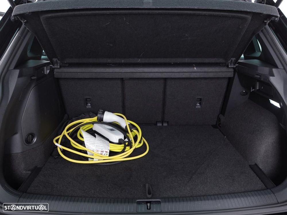 VW Tiguan 1.4 TSI eHybrid R-Line DSG - 12