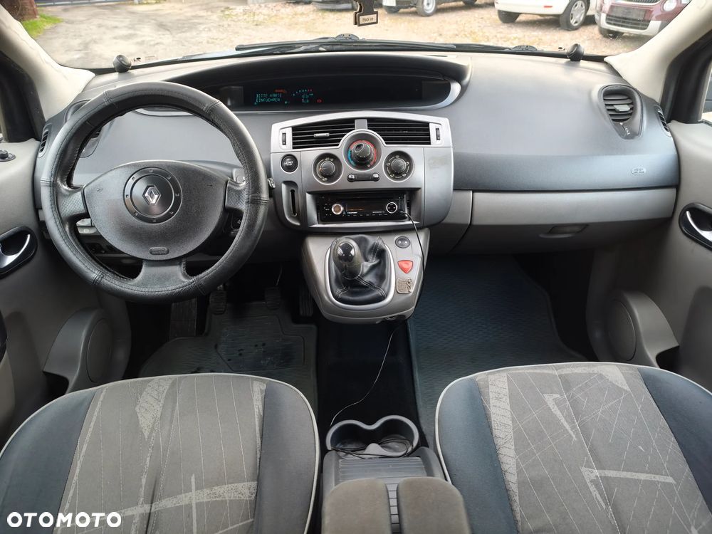 Renault Scenic 1.6 16V Authentique - 10