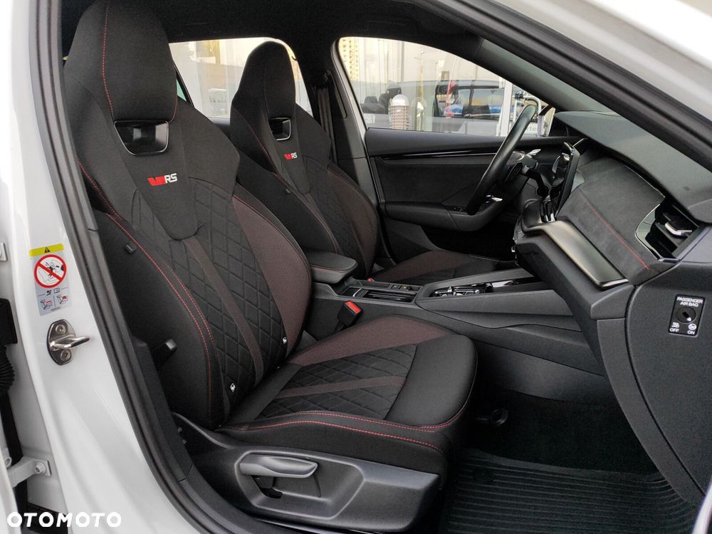Skoda Octavia 2.0 TDI RS DSG - 16