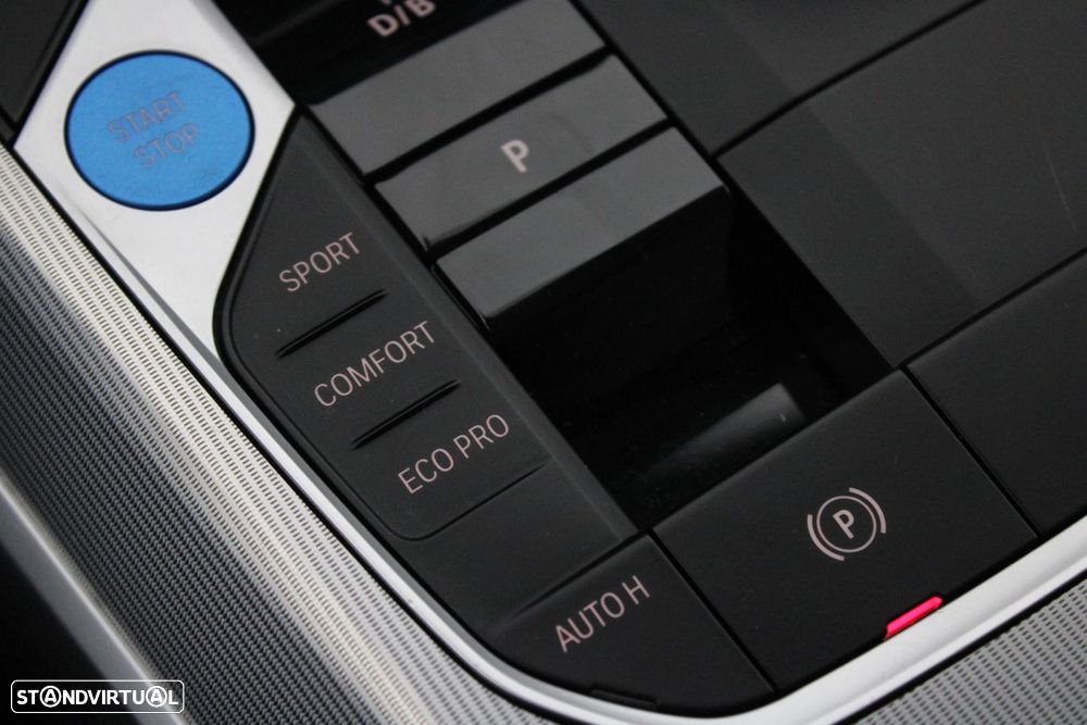 BMW i4 eDrive40 - 25