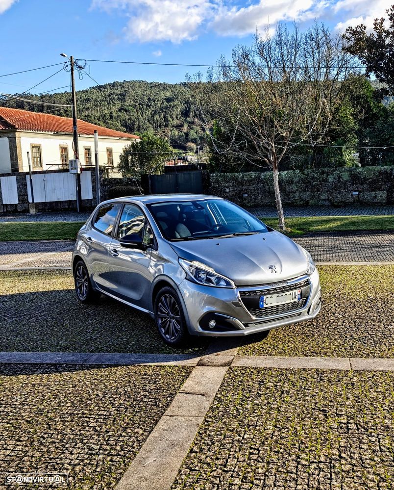 Peugeot 208 PureTech 110 Stop & Start Signature - 34