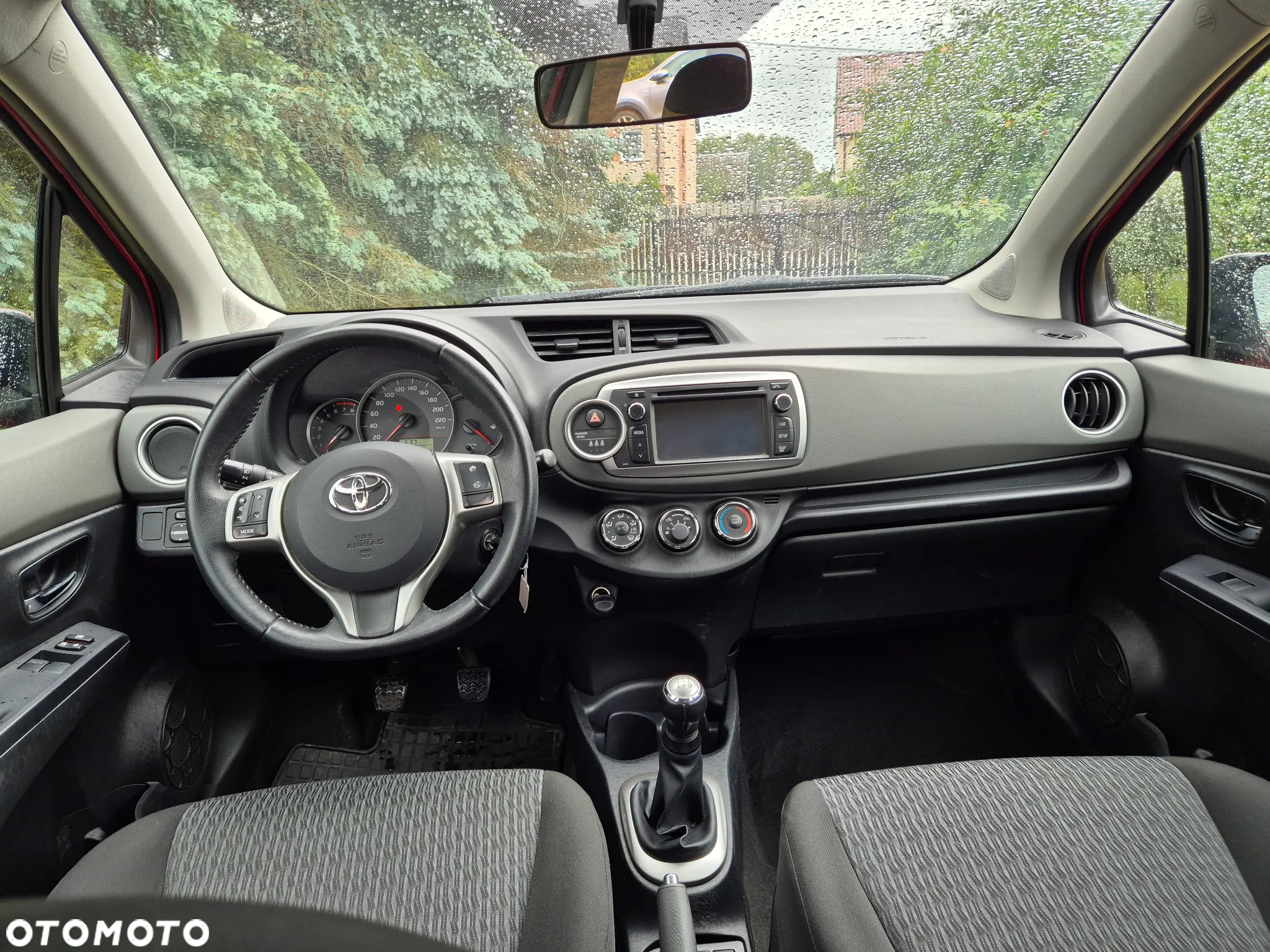 Toyota Yaris - 14