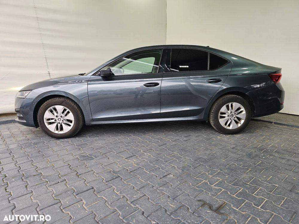 Skoda Octavia 2.0 TDI DSG Ambition - 2