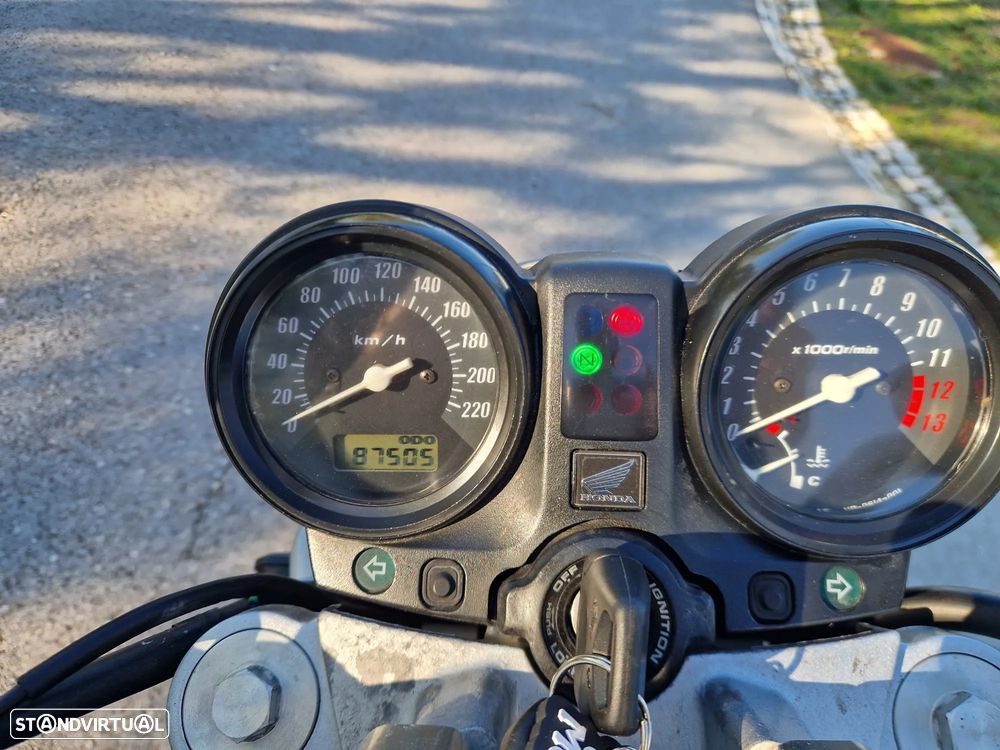 Honda Hornet 600 Possível Financiamento - 14