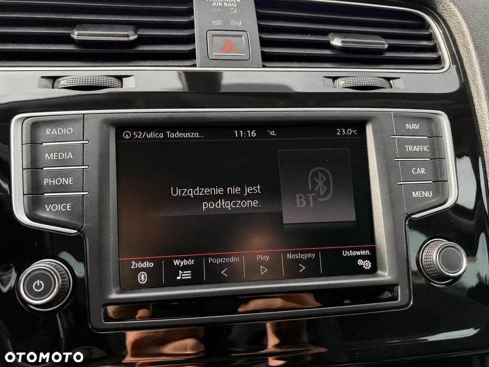 Volkswagen Golf 1.2 TSI BlueMotion Technology DSG Trendline - 26