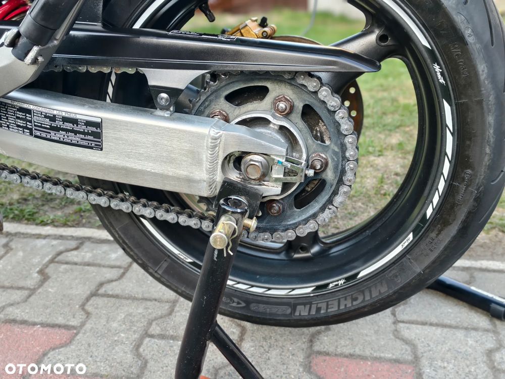 Honda Hornet - 28