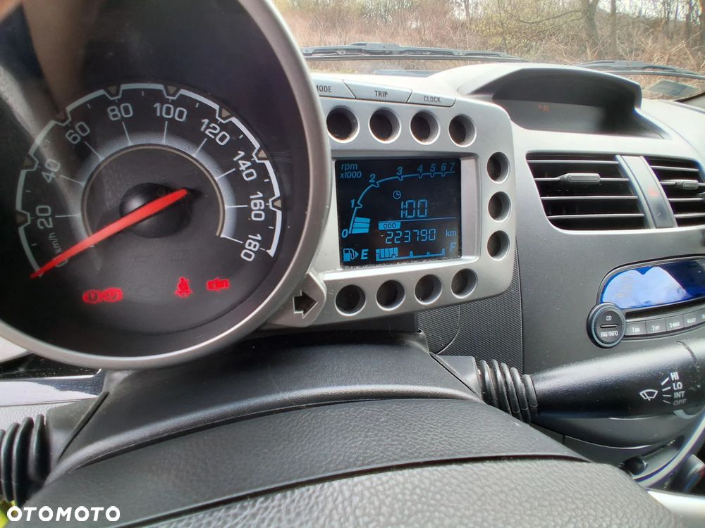 Chevrolet Spark - 15