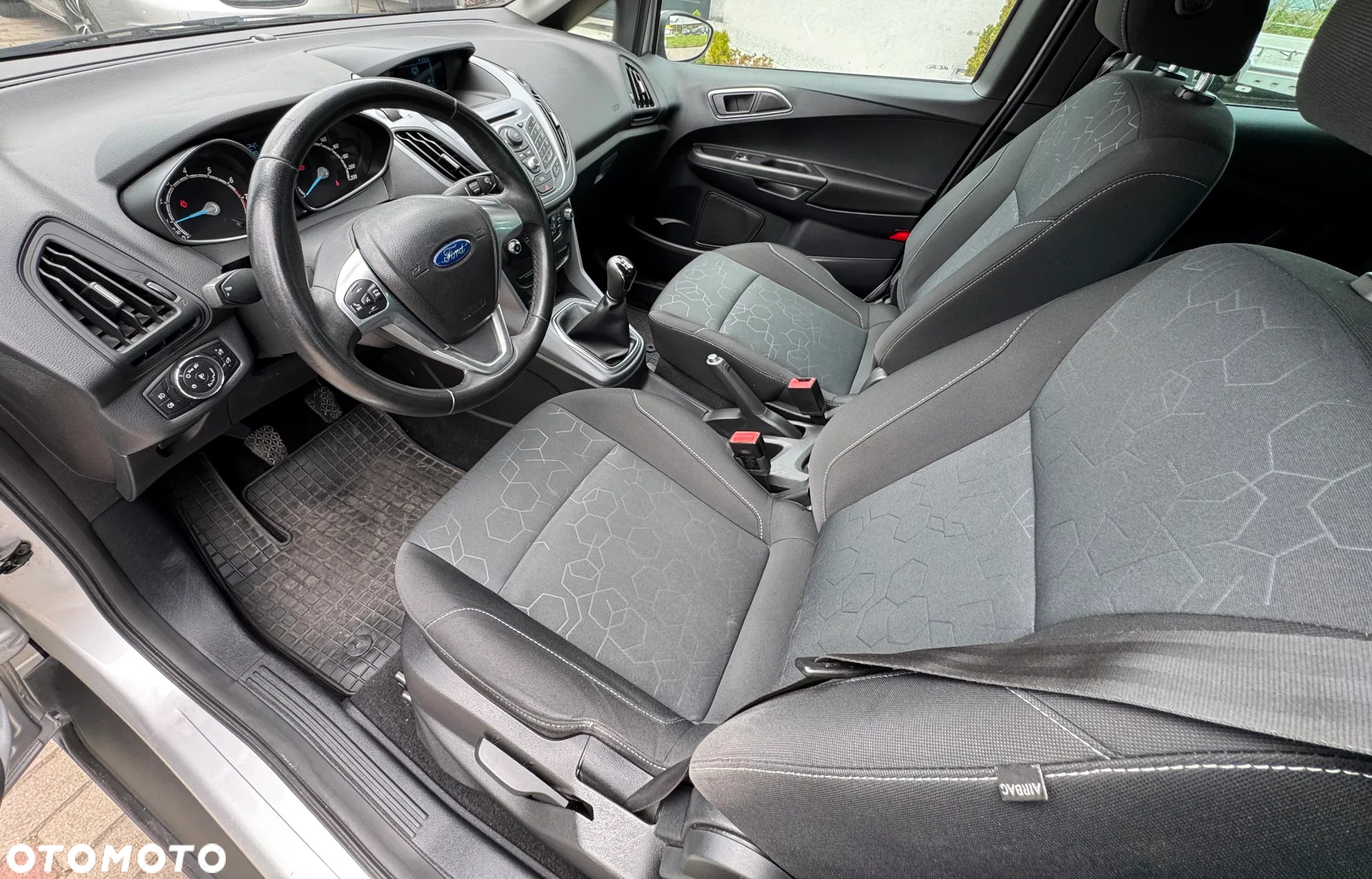 Ford B-MAX - 11