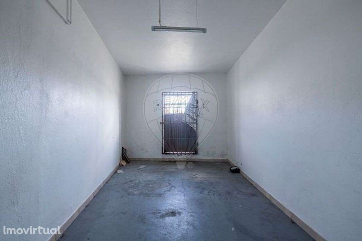 Moradia T2 para venda - Grande imagem: 2/13