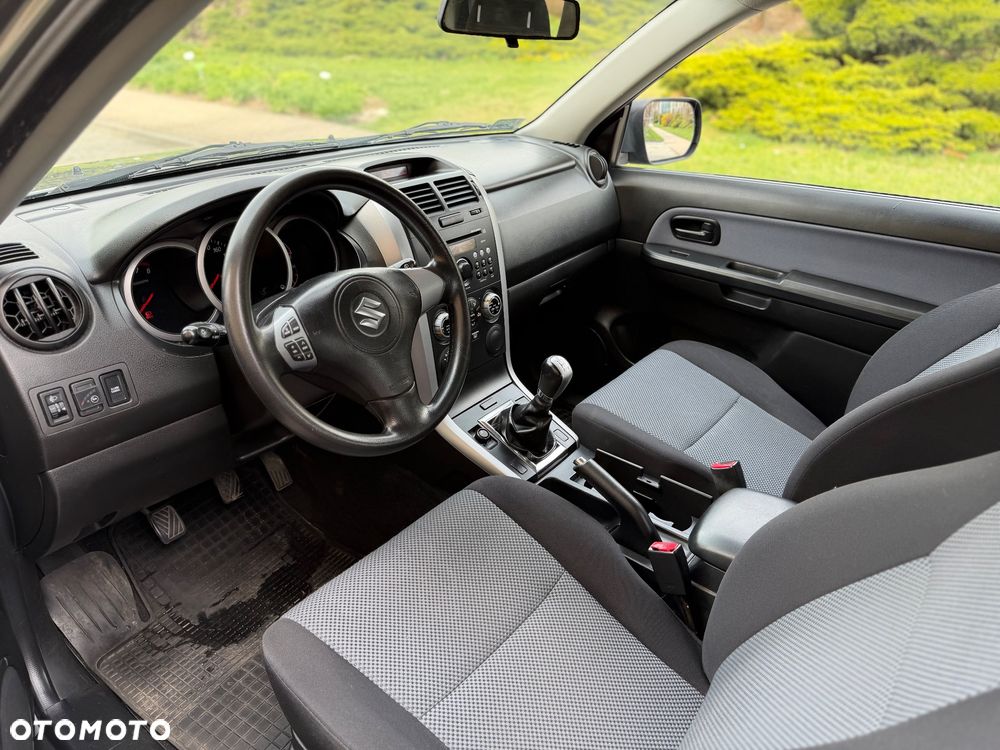 Suzuki Grand Vitara 1.6 - 25