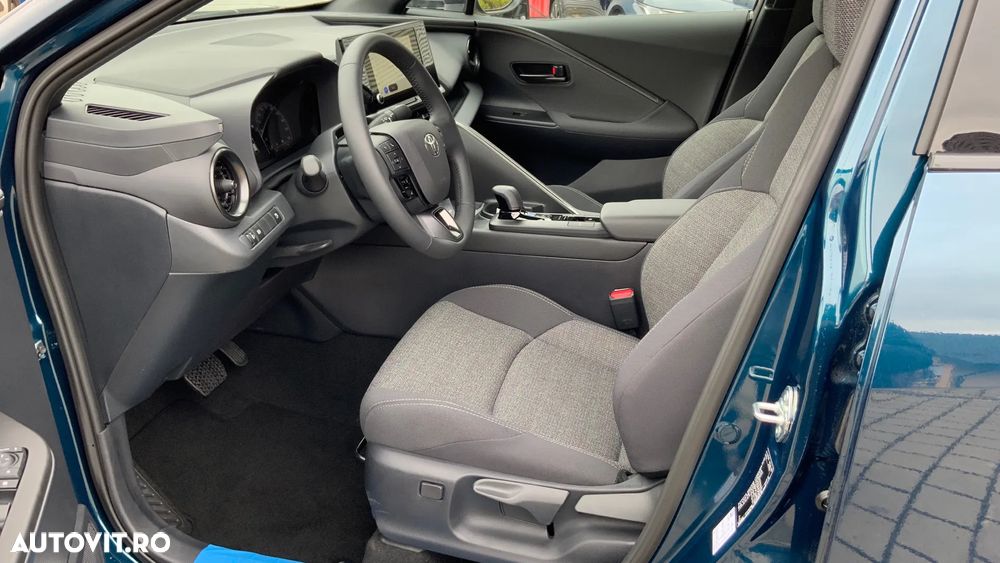 Toyota C-HR 1.8 HEV 140 CP 4x2 CVT Dynamic - 7
