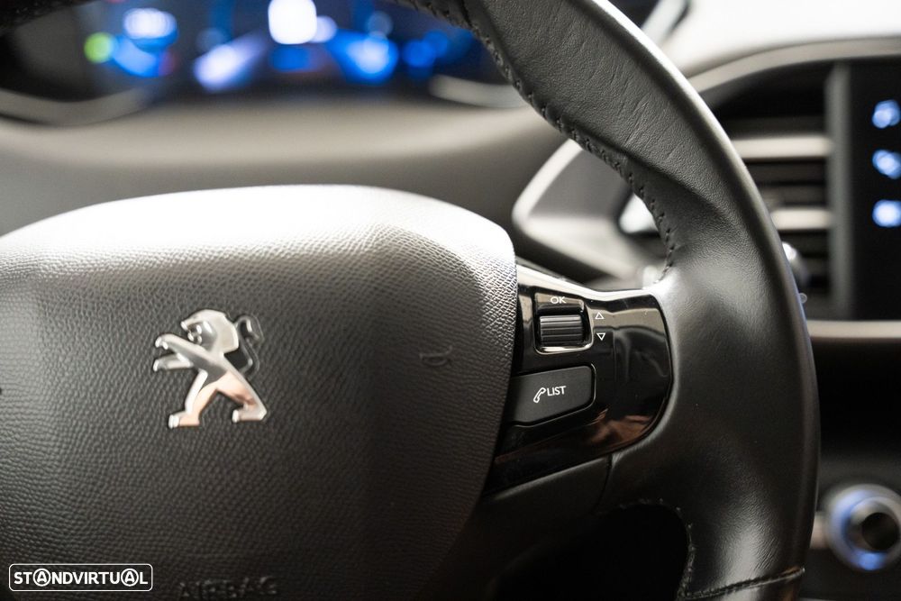 Peugeot 308 1.2 PureTech Style - 19