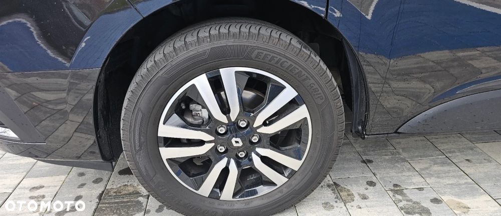 Renault Trafic 2.0 dCi - 9