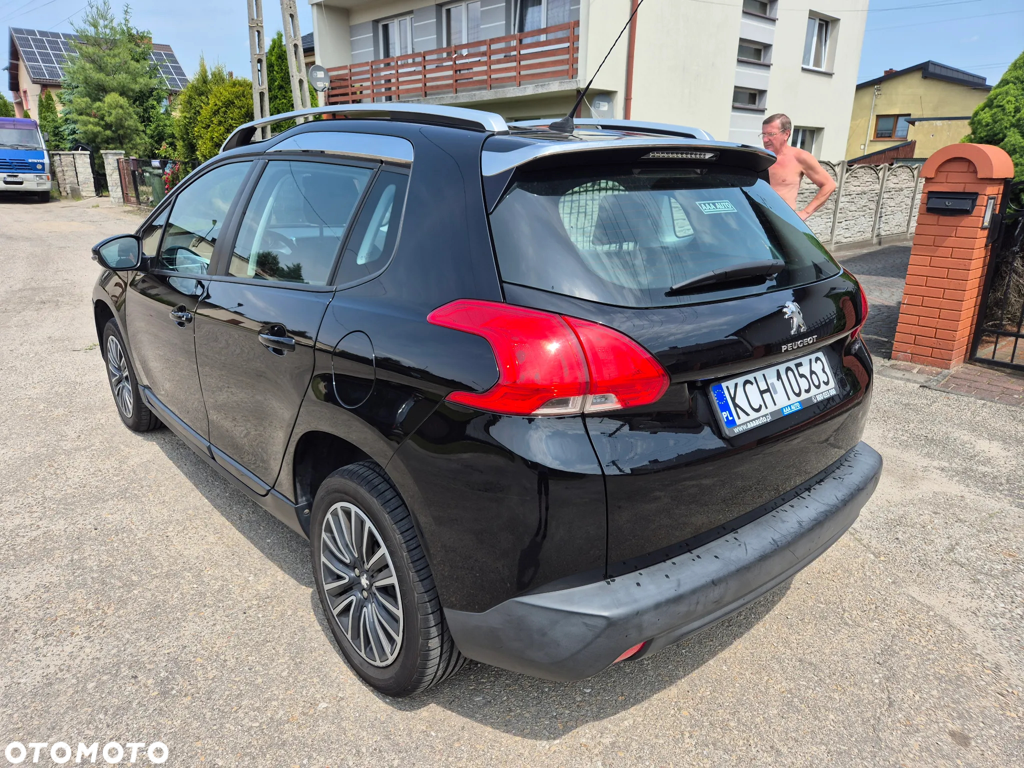 Peugeot 2008 - 6