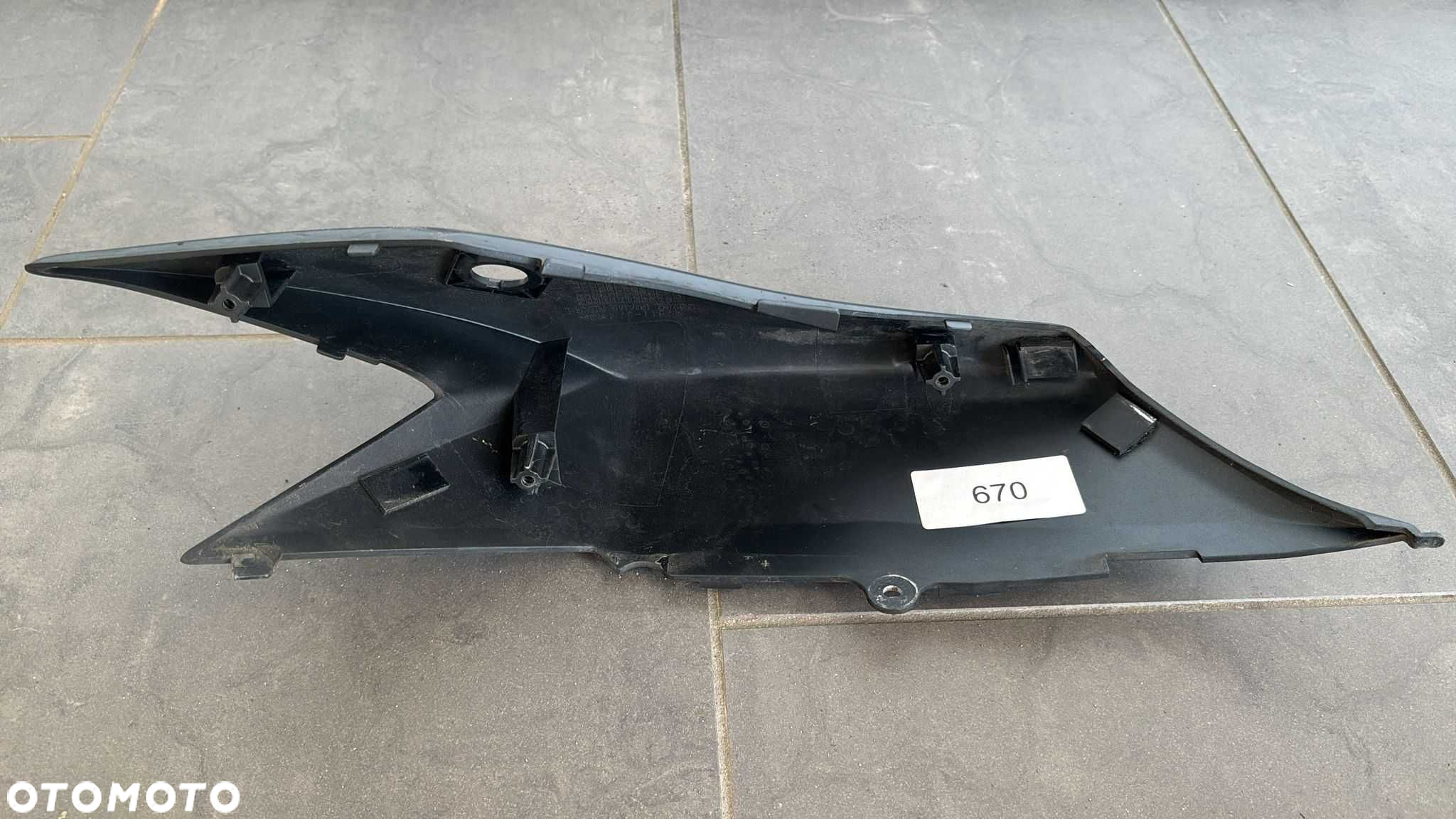 Ogon Owiewka Lewa Tył Suzuki GSXR 750 K8 K9. 2008-09 [670] - 6