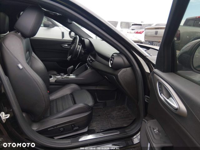 Alfa Romeo Giulia 2.0 Turbo Veloce TI Q4 - 13