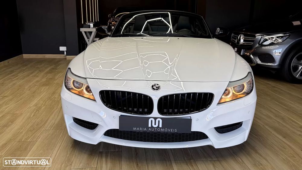 BMW Z4 35 is Auto - 2