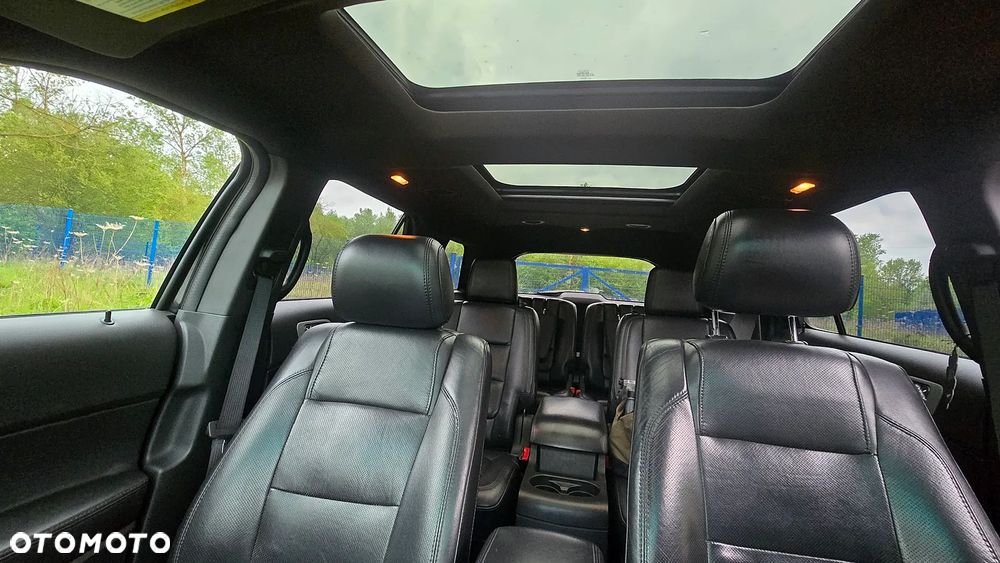 Ford Explorer - 30