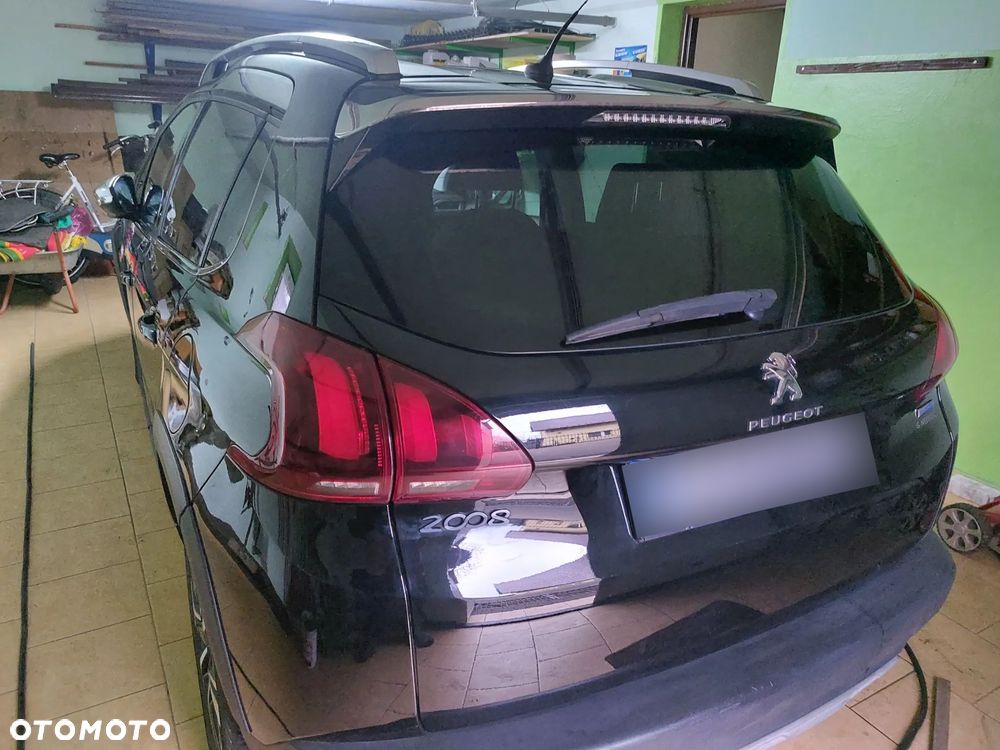 Peugeot 2008 1.6 BlueHDi Allure - 3