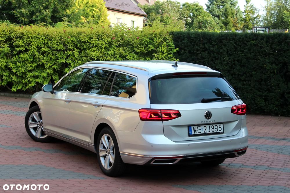 Volkswagen Passat - 5