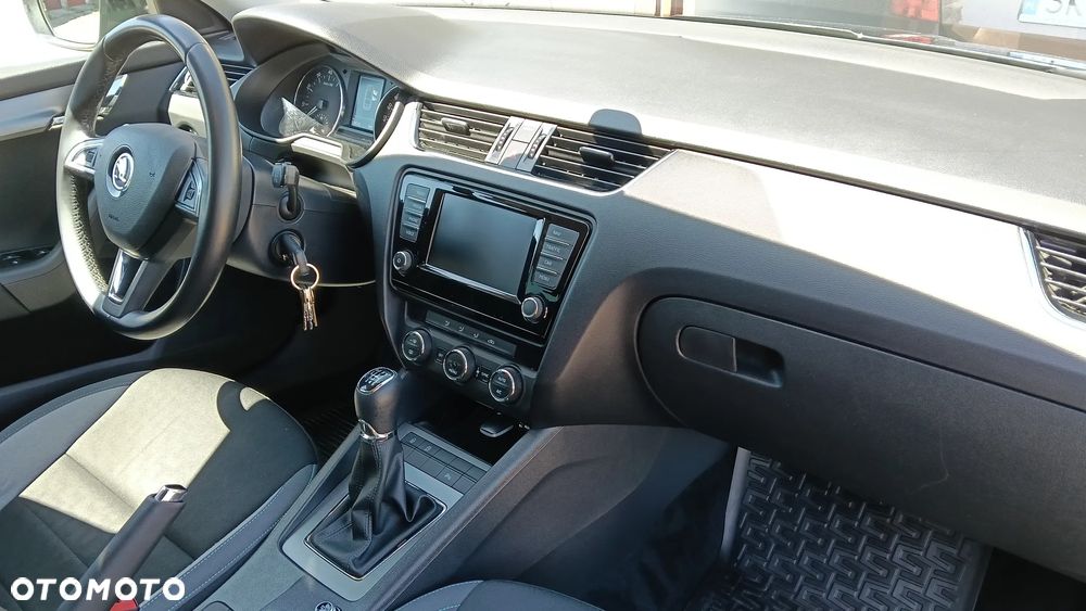 Skoda Octavia 1.4 TSI Joy - 8