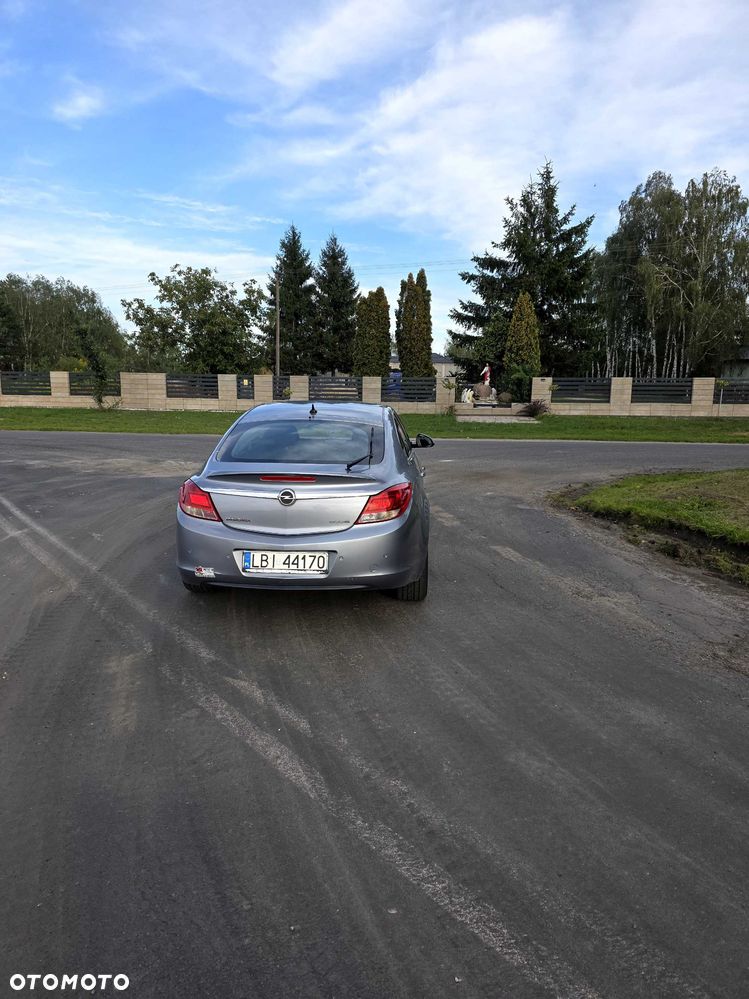 Opel Insignia - 1
