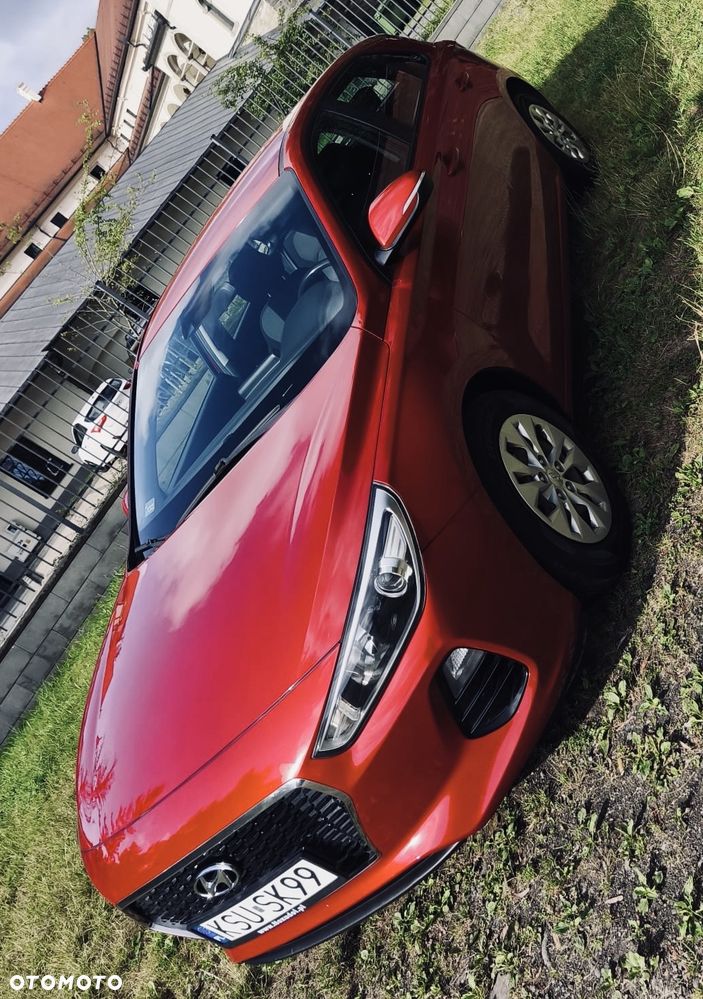 Hyundai i30 1.6 D Classic + - 6