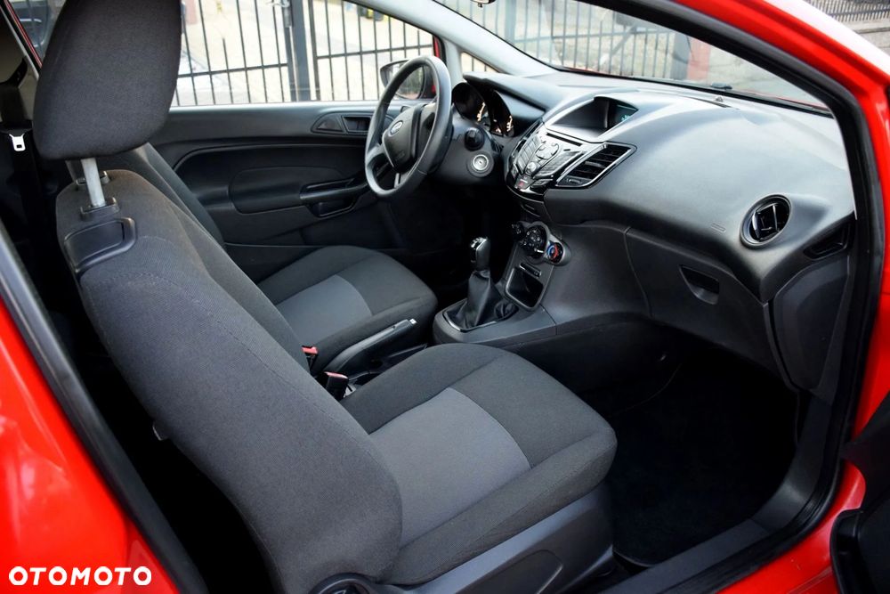 Ford Fiesta 1.25 Celebration - 13