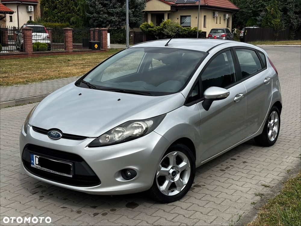 Ford Fiesta 1.25 Ambiente - 2