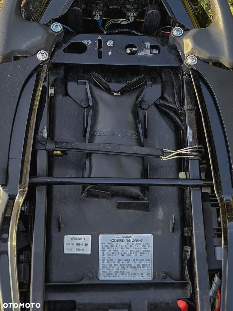 Honda VFR - 17