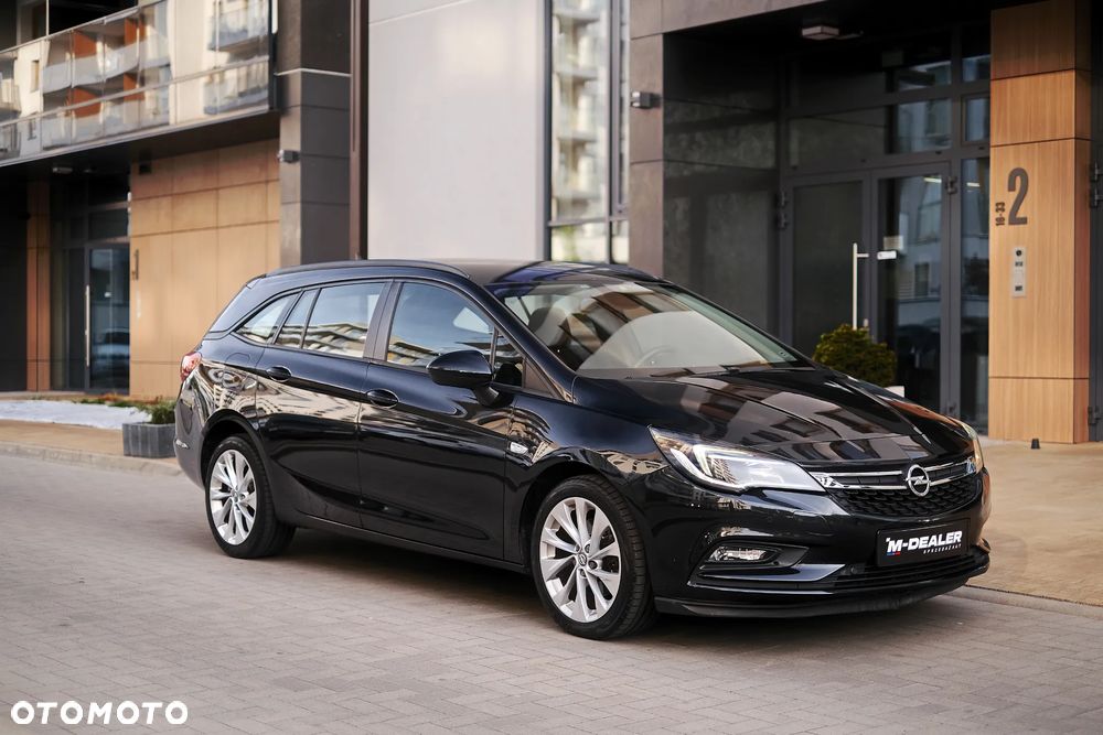 Opel Astra 1.6 CDTI Sport - 1