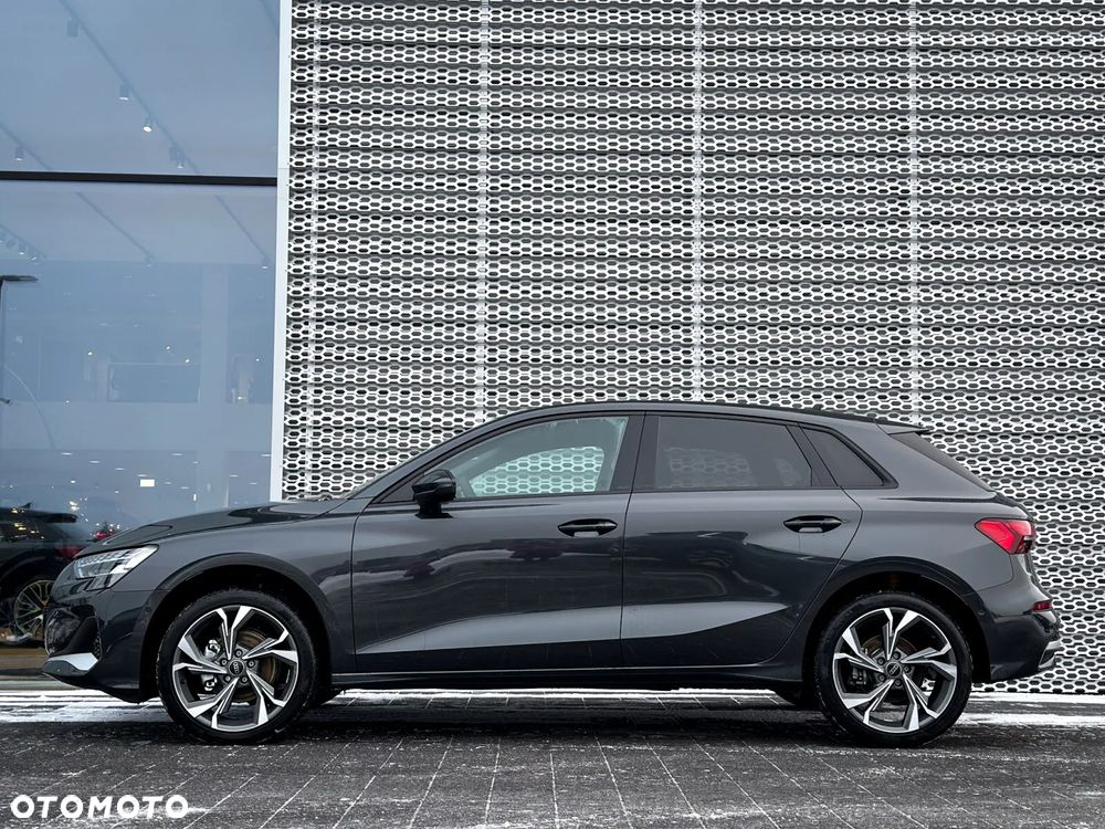 Audi A3 Sportback TFSI mHEV 110 kW Advanced S tronic - 2