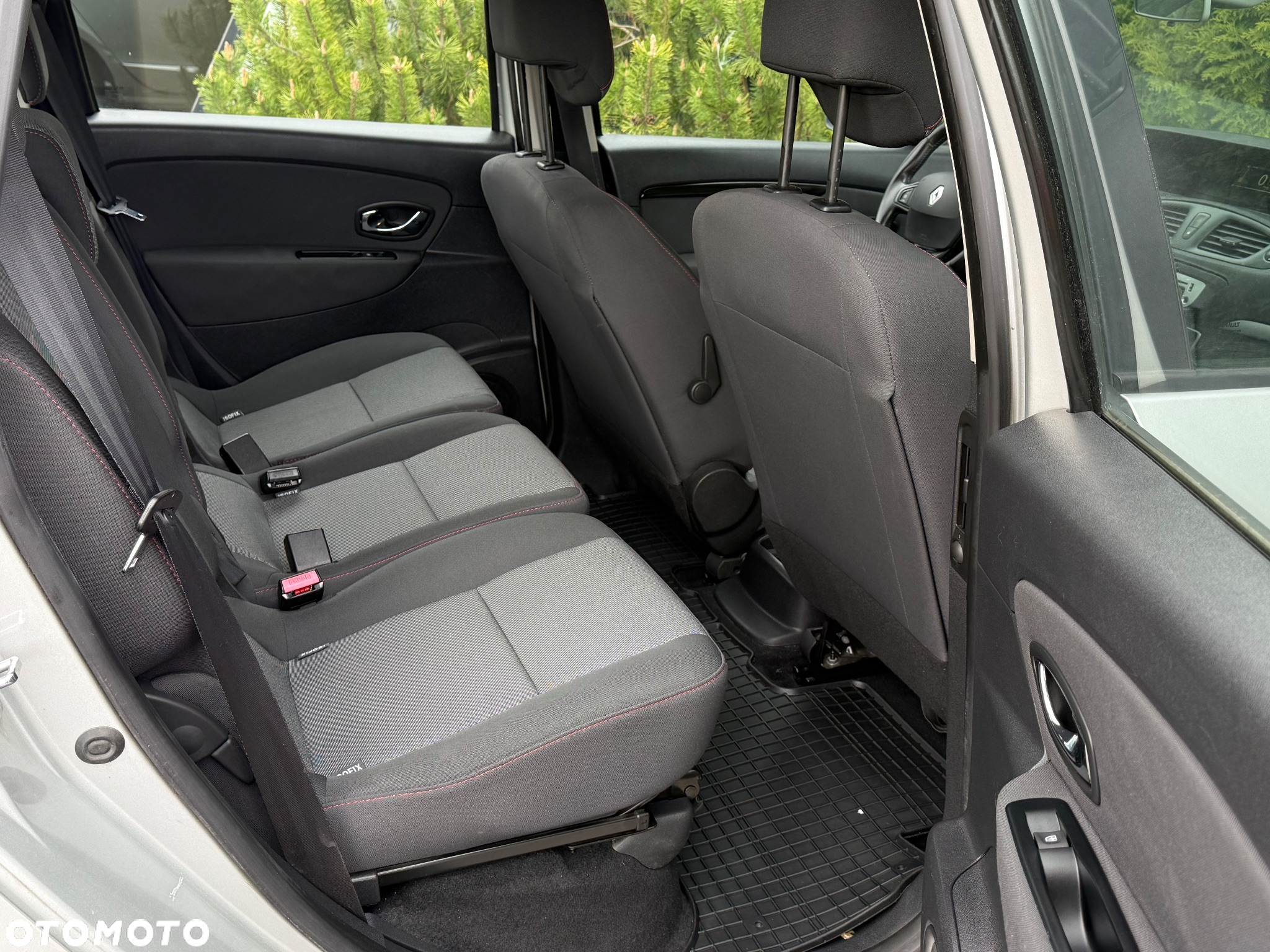Renault Scenic - 8