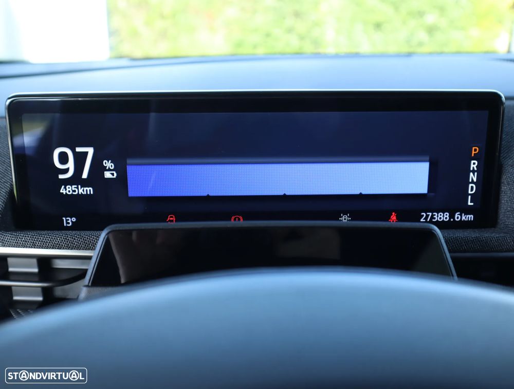 Ford Mustang Mach-E AWD PREMIUM - 40