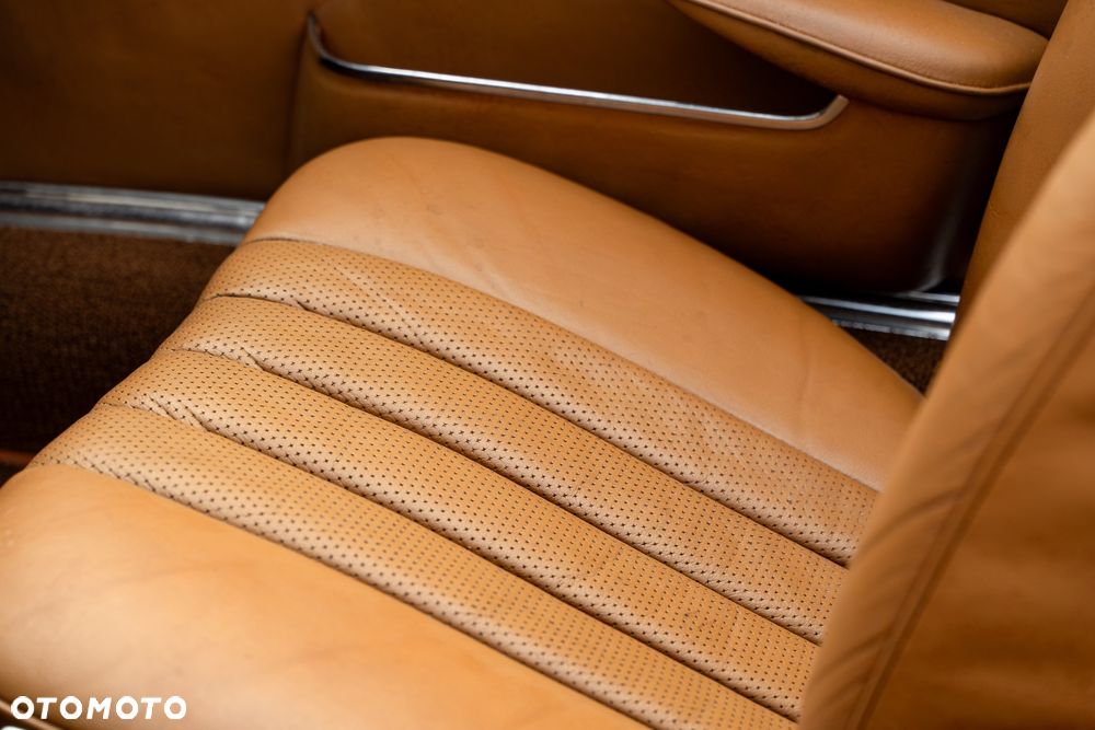 Mercedes-Benz SL - 33