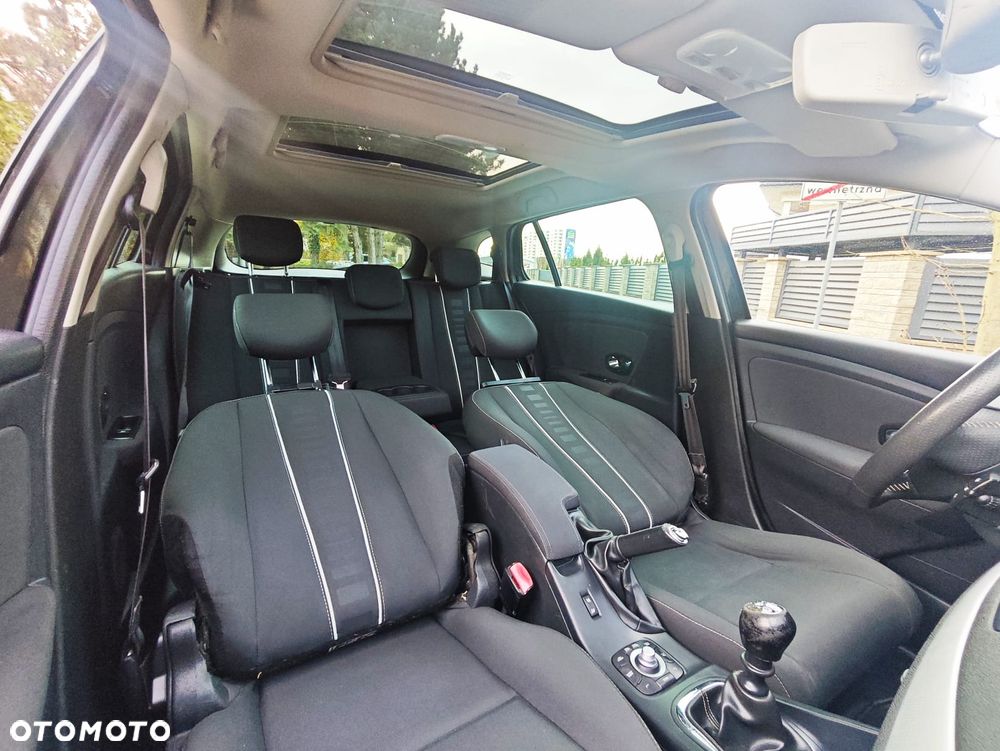 Renault Megane ENERGY dCi 110 Start & Stop Paris Business - 25