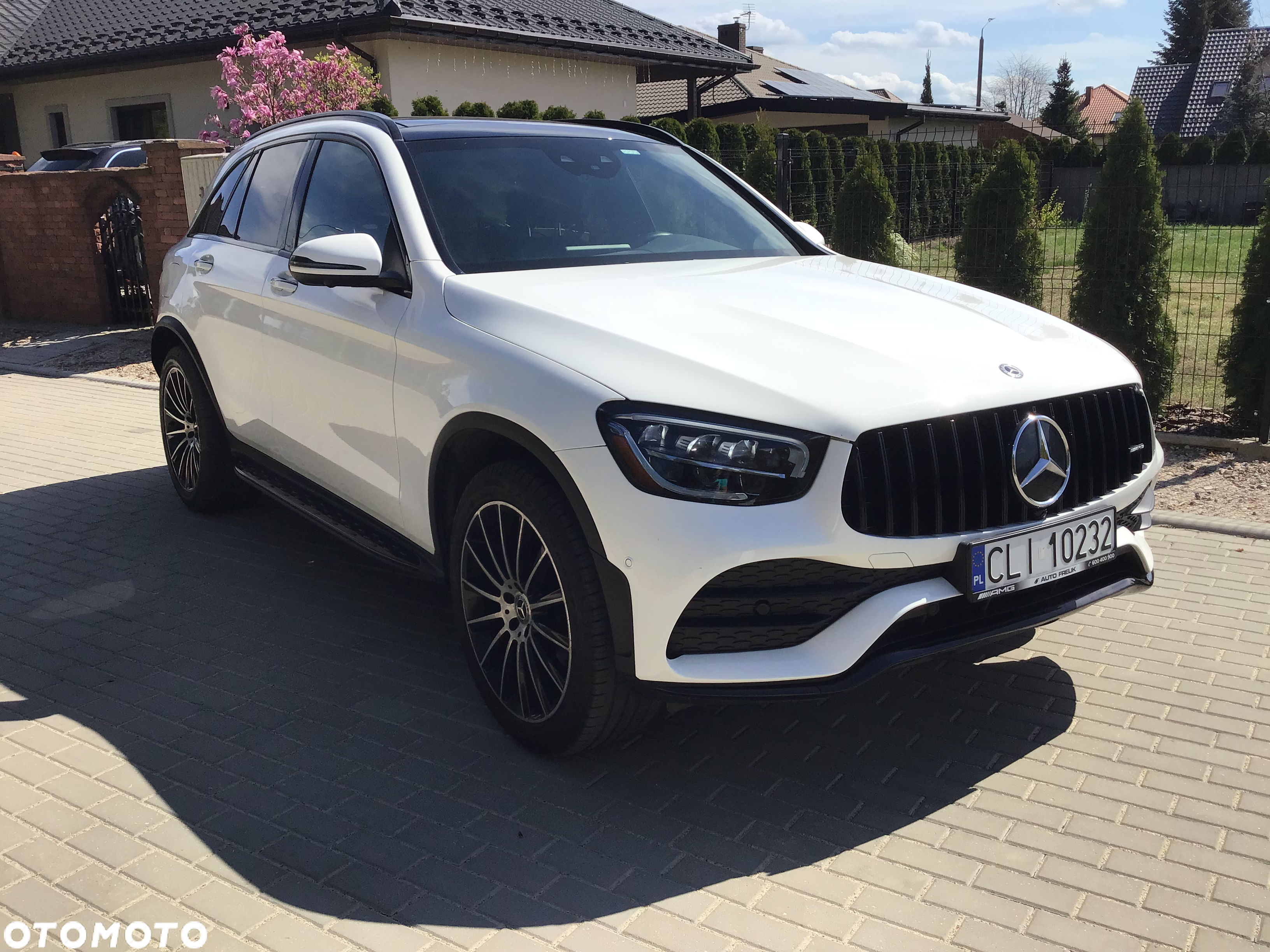Mercedes-Benz GLC 300 4Matic 9G-TRONIC AMG Line Plus - 17