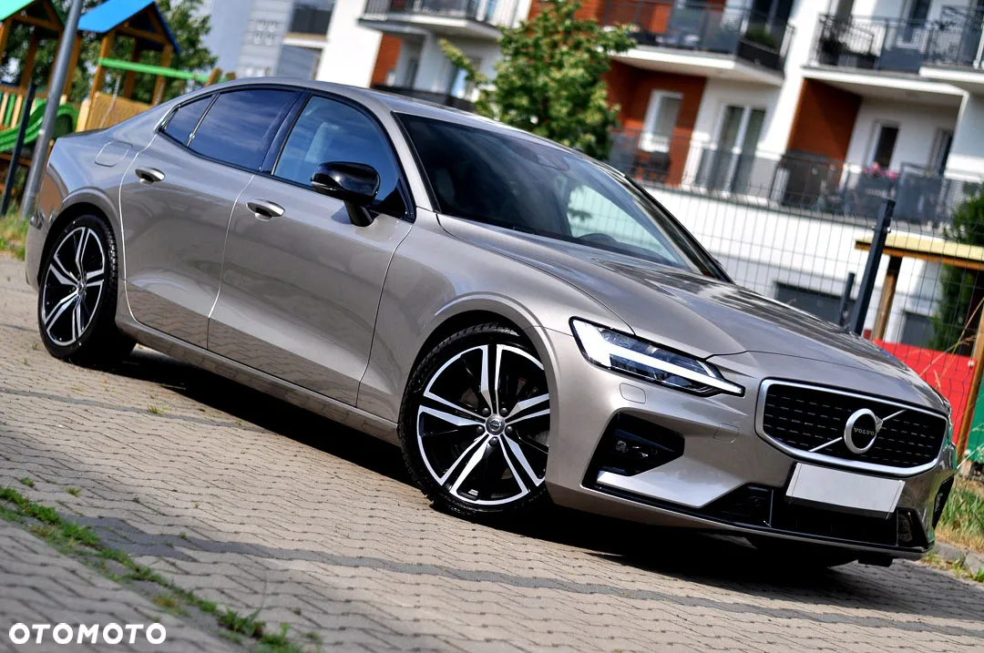Volvo S60 T5 AWD R-Design - 4