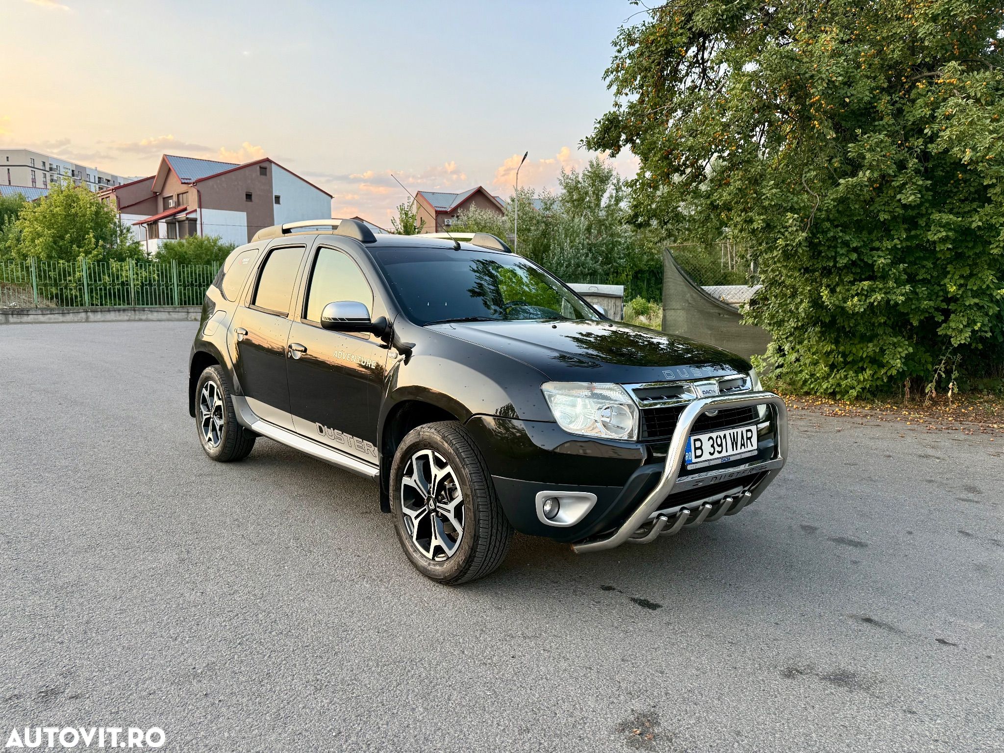 Dacia Duster 1.6 4x2 Laureate - 1