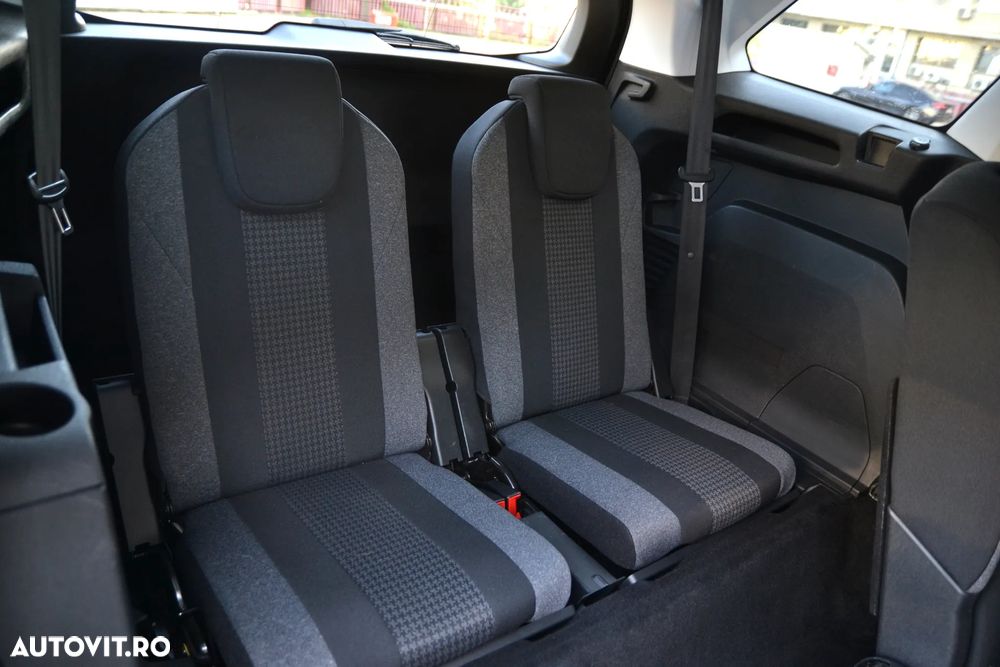 Peugeot 5008 1.5 BlueHDI s&s EAT8 Active - 22