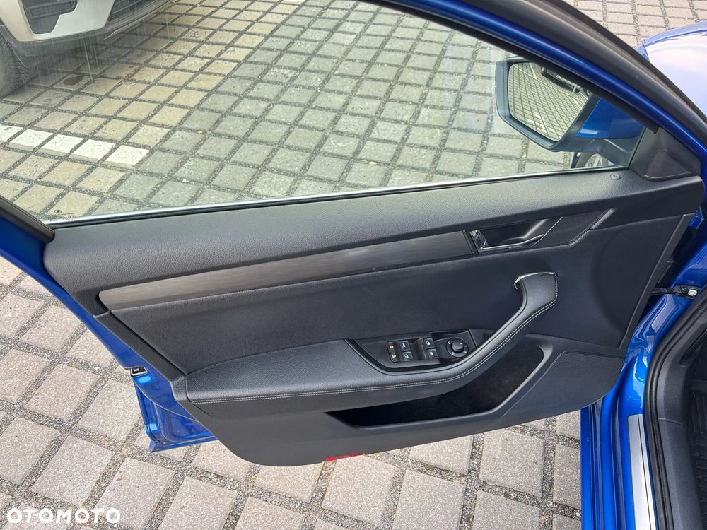 Skoda Superb 2.0 TDI SCR Style DSG - 10