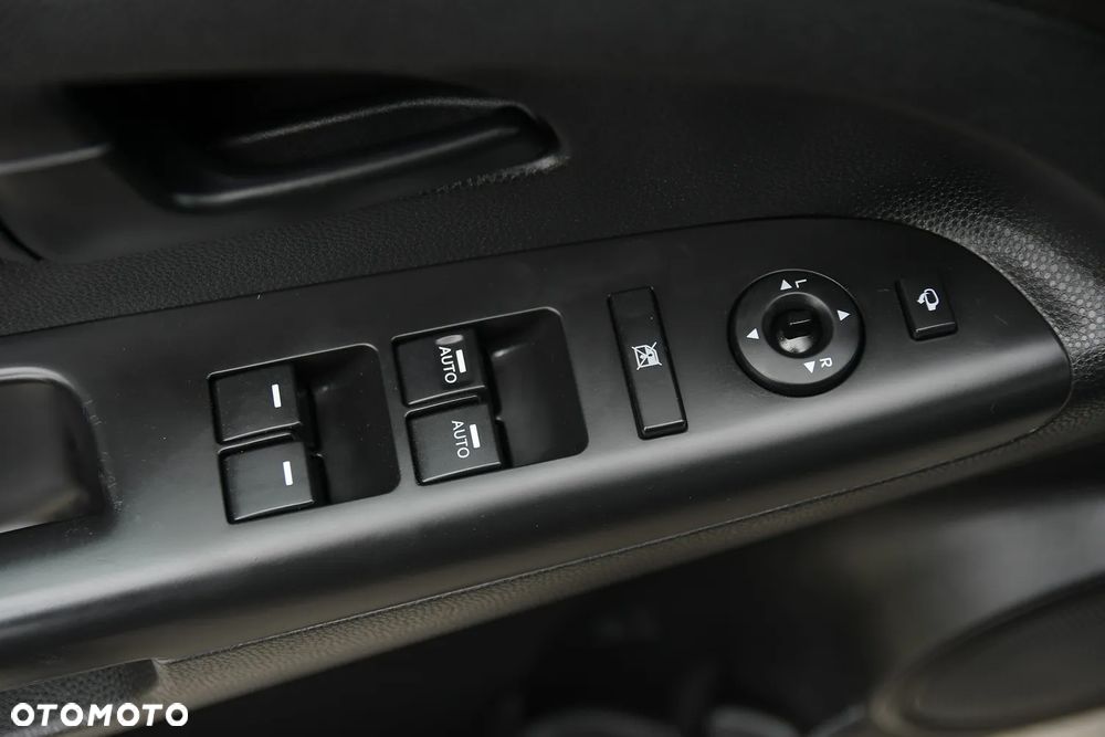 Kia Venga - 27