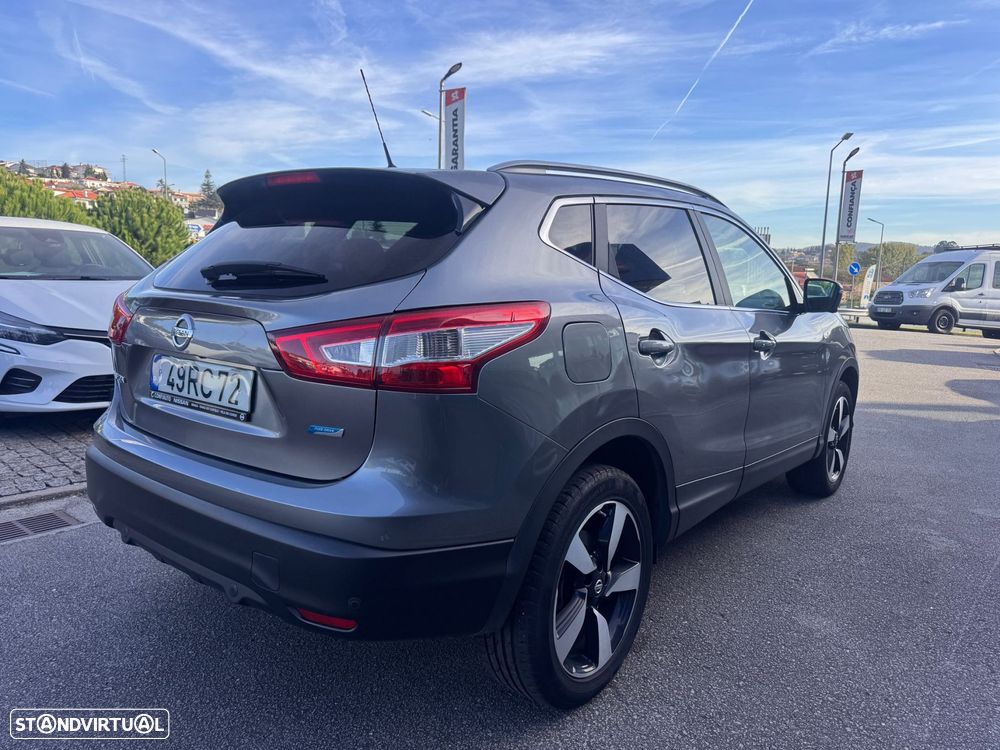 Nissan Qashqai 1.5 dCi N-Connecta 18 - 6