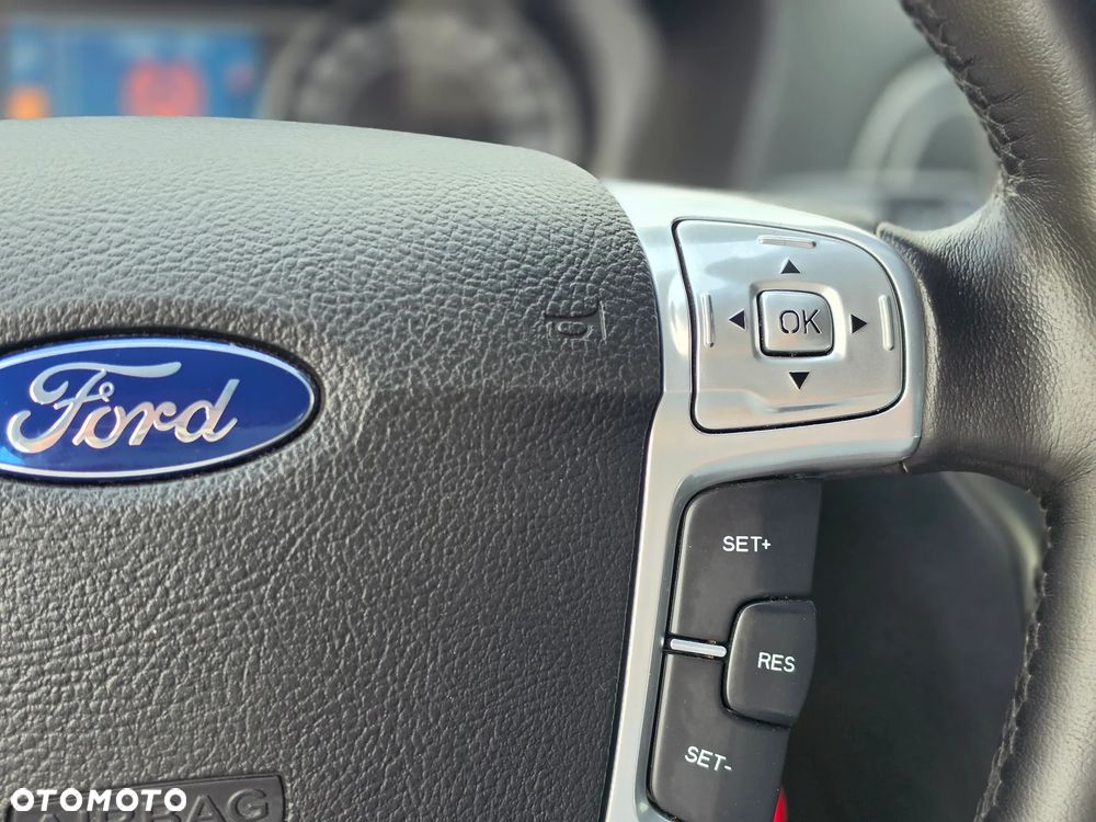 Ford Mondeo - 17