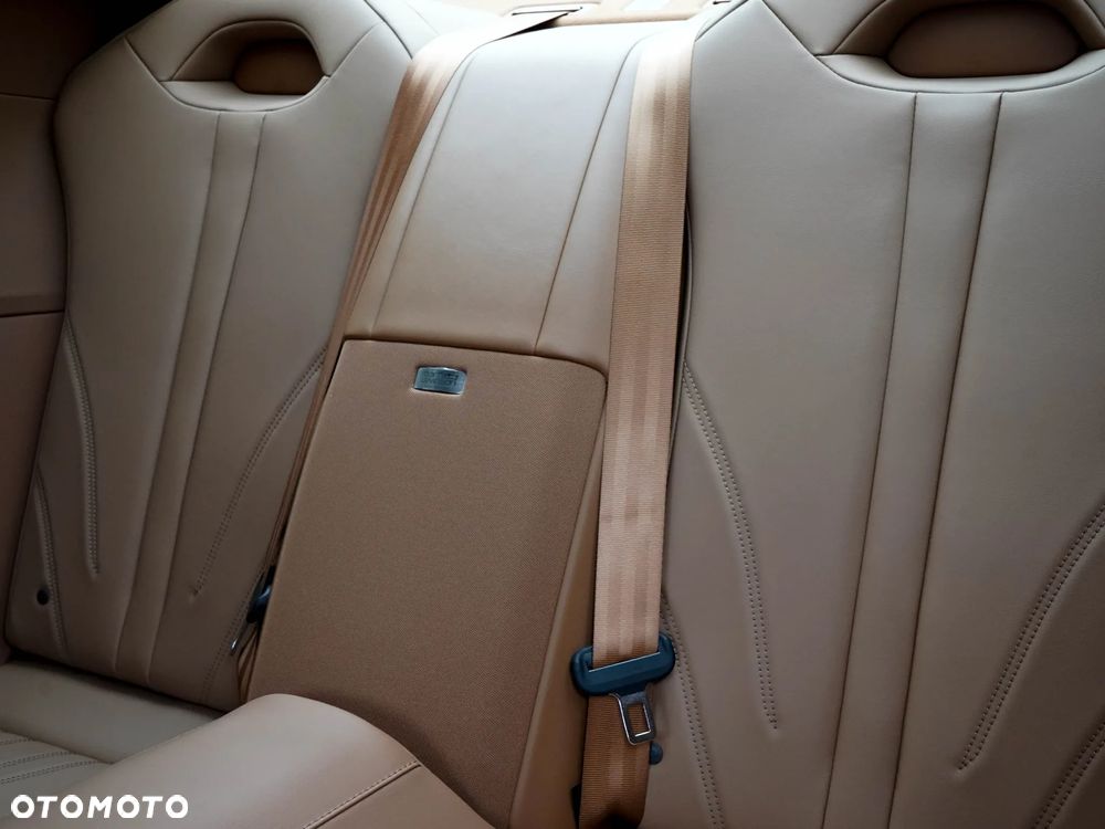 Lexus LC 500h Prestige - 30