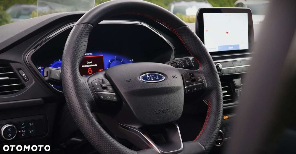 Ford Kuga - 12