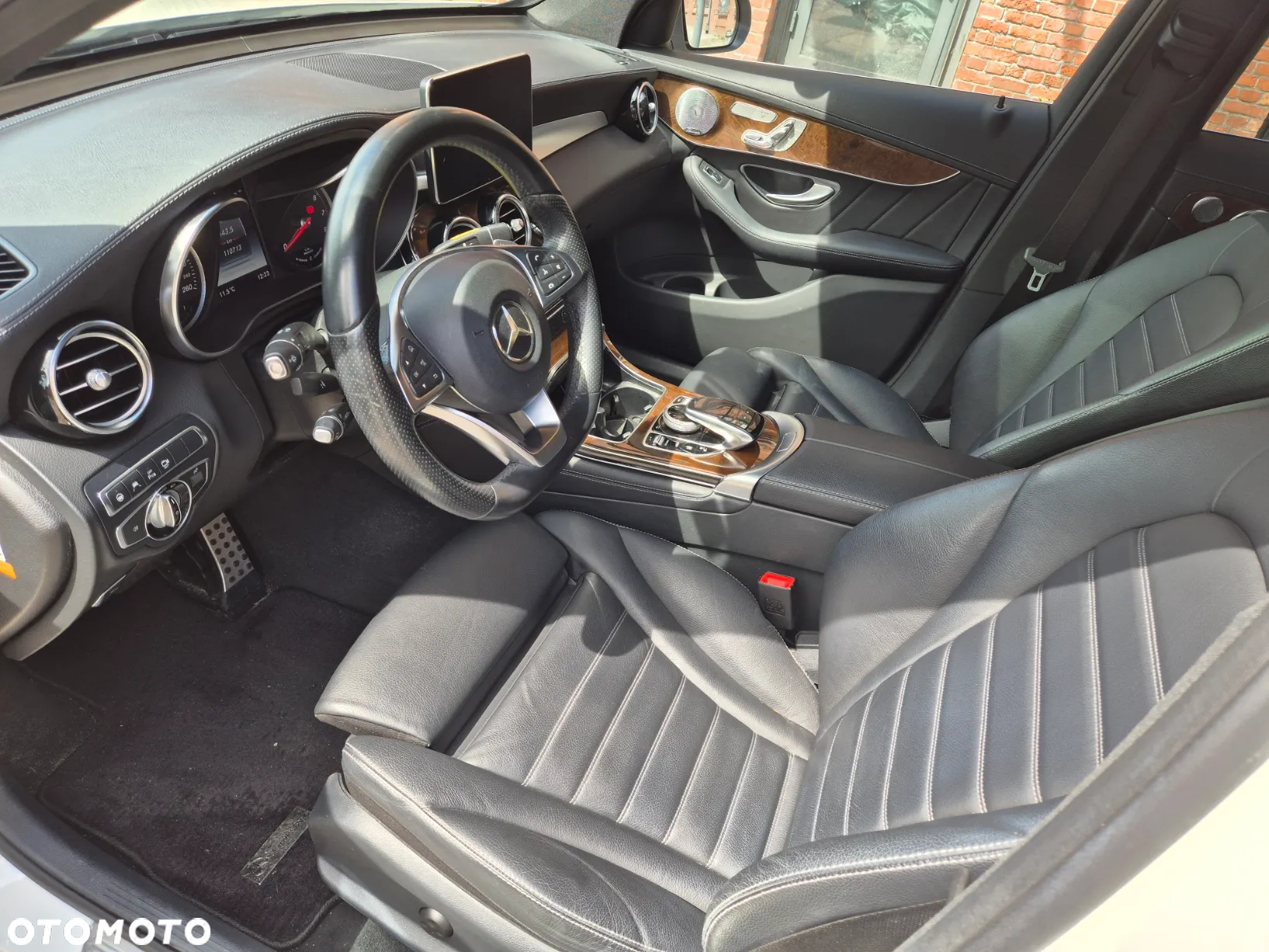 Mercedes-Benz GLC 350 e 4Matic 7G-TRONIC AMG Line - 16