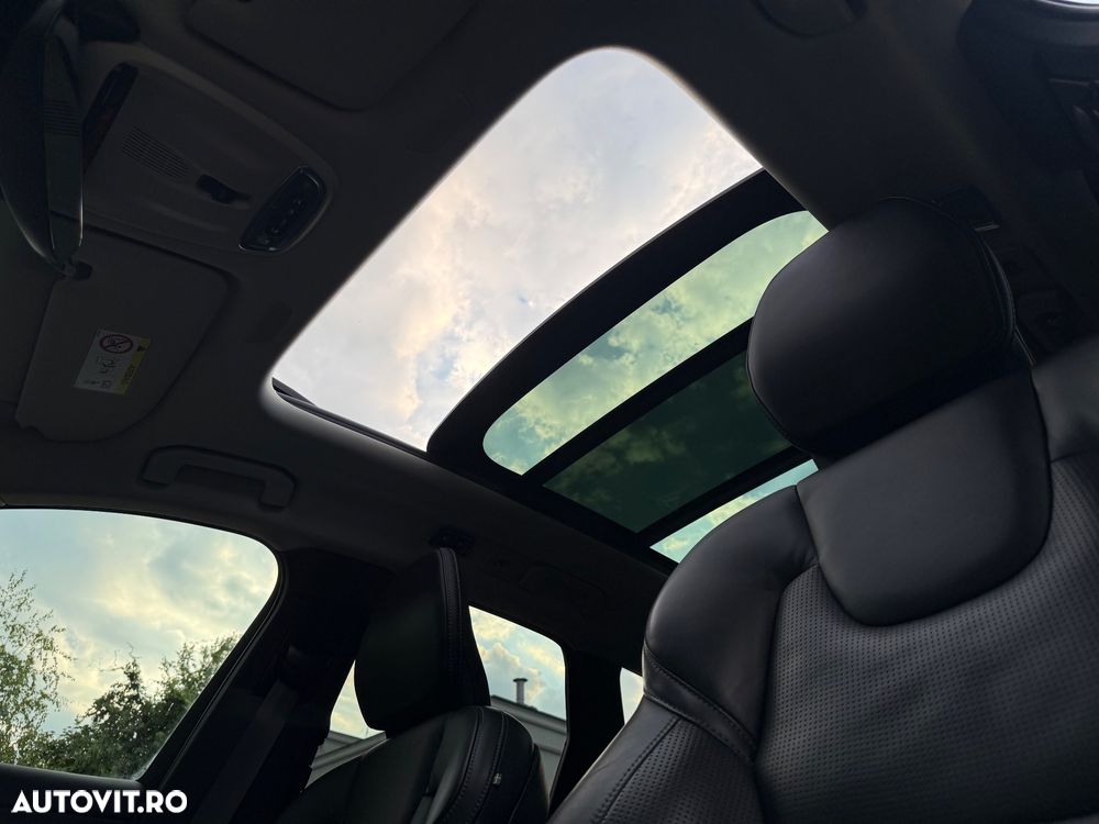 Volvo XC 60 D5 AWD Geartronic Inscription - 19