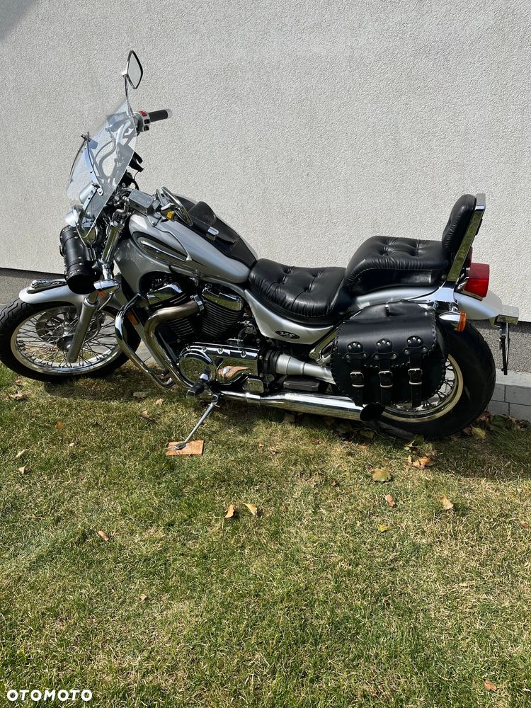 Suzuki Intruder - 7